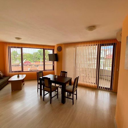 Cozy Apartment In The Center Of Primorsko Zewnętrze zdjęcie