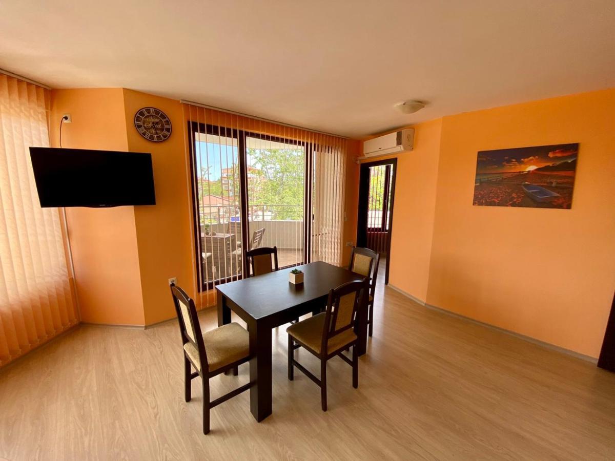 Cozy Apartment In The Center Of Primorsko Zewnętrze zdjęcie