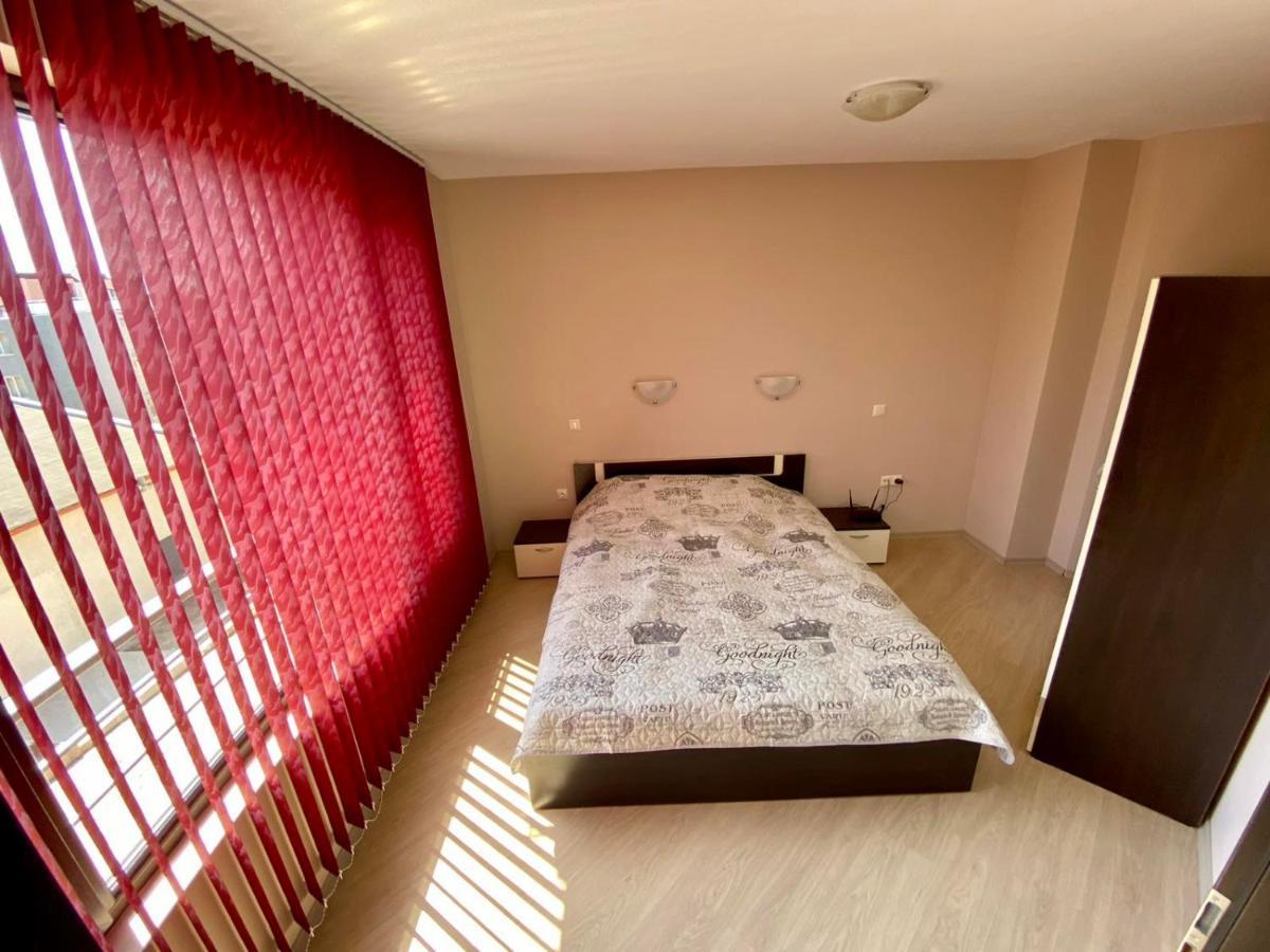 Cozy Apartment In The Center Of Primorsko Zewnętrze zdjęcie